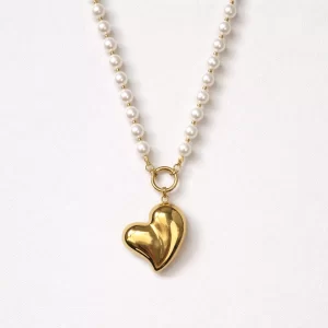 Collana perle con cuore storto