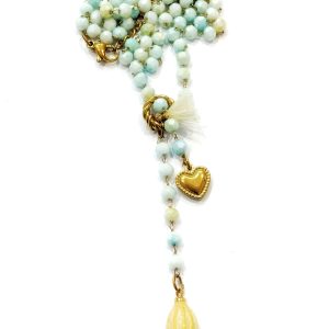 Collana CORTA bocciolo fiore giallo e catena cristalli pastello con nappina e cuoricino (collezione Parigi)