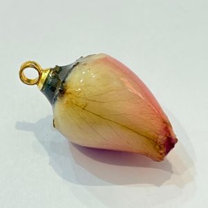 Ciondolo "bocciolo di rosa"