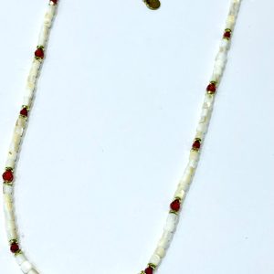 Collana conchiglia con sfere granato